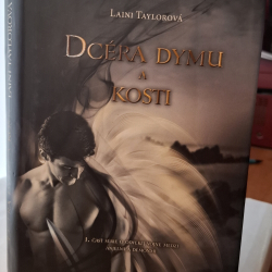 Taylorová Laini - Dcéra dymu a kosti